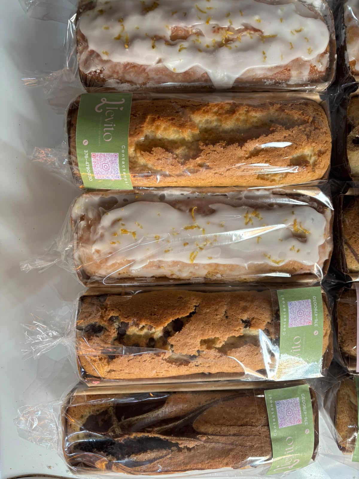 Budines surtidos y panificados caseros de Lievito
